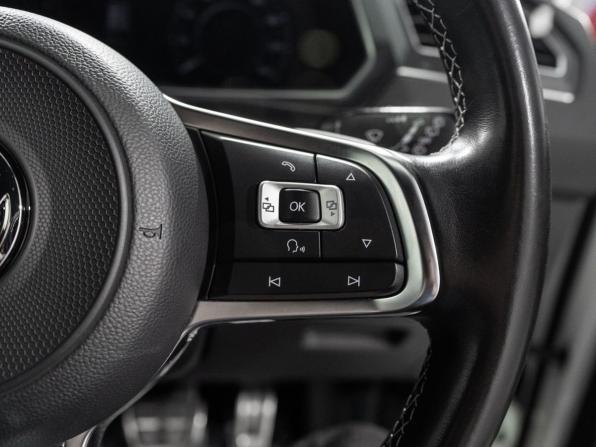 Volkswagen Tiguan II с пробегом 2016 года, цена 2 449 000 рублей, 60208 км, внедорожник, Автокод Объявления