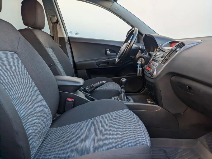 Kia Ceed I Москва  - изображение 10