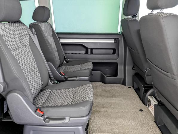 Volkswagen Multivan T6 Рестайлинг с пробегом 2021 года, цена 5 350 000 рублей, 94113 км, минивэн, Автокод Объявления