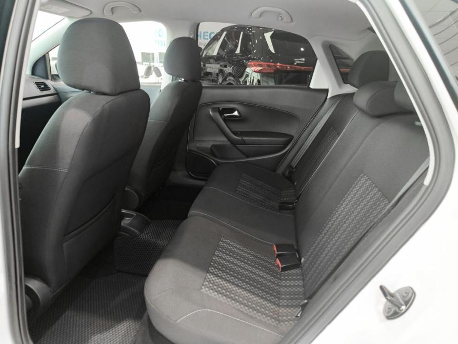 Volkswagen Polo V Рестайлинг Казань  - изображение 15