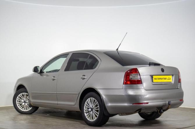 Skoda Octavia II (A5) Рестайлинг с пробегом 2009 года, цена 749 000 рублей, 310000 км, лифтбек, Автокод Объявления