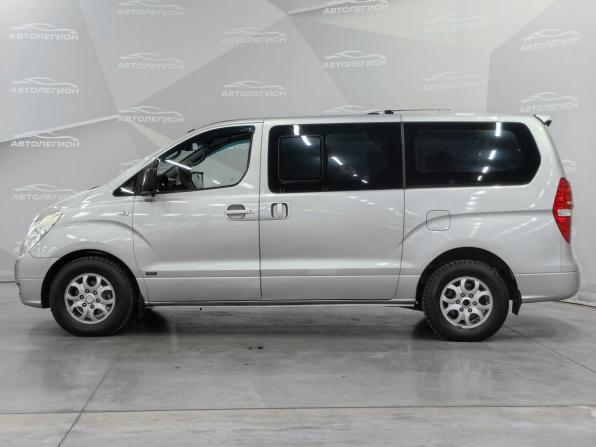 Hyundai Grand Starex I с пробегом 2008 года, цена 929 000 рублей, 302000 км, минивэн, Автокод Объявления