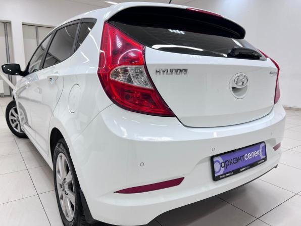 Hyundai Solaris I Рестайлинг с пробегом 2015 года, цена 1 120 000 рублей, 97970 км, хэтчбек, Автокод Объявления