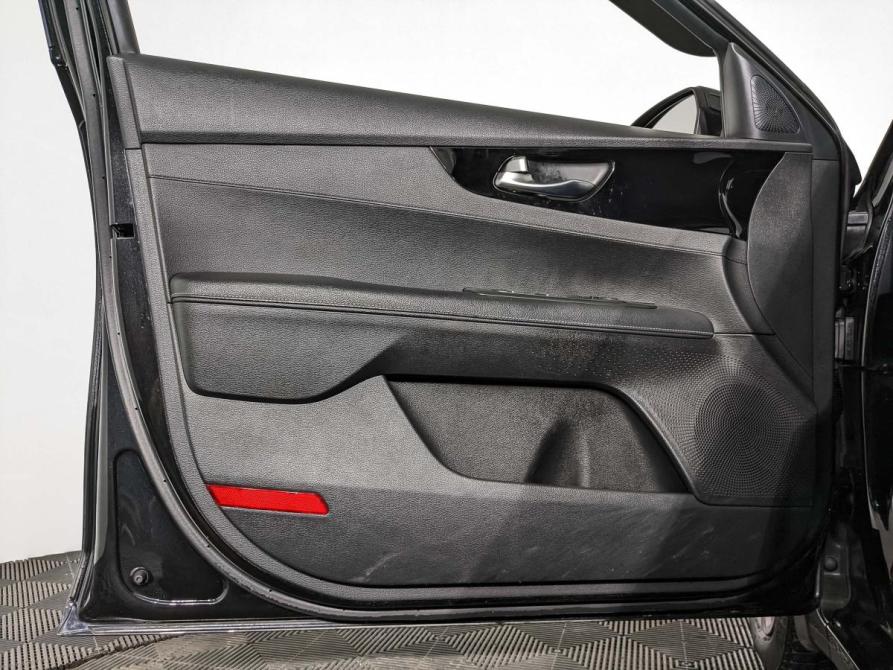 Kia Cerato IV Москва  - изображение 19
