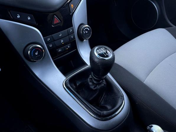 Chevrolet Cruze I с пробегом 2012 года, цена 570 000 рублей, 191385 км, хэтчбек, Автокод Объявления