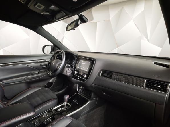 Mitsubishi Outlander III Рестайлинг 3 с пробегом 2021 года, цена 2 659 000 рублей, 49001 км, внедорожник, Автокод Объявления
