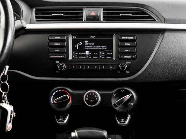 Kia Rio IV с пробегом 2017 года, цена 1 320 000 рублей, 165745 км, седан, Автокод Объявления