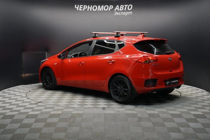 Kia Ceed II Рестайлинг с пробегом 2018 года, цена 1 444 000 рублей, 182923 км, хэтчбек, Автокод Объявления