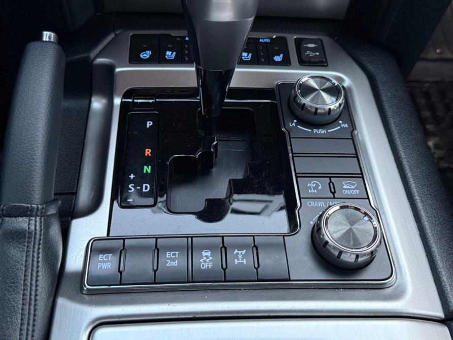Toyota Land Cruiser 200 Series Рестайлинг 2 Москва  - изображение 19