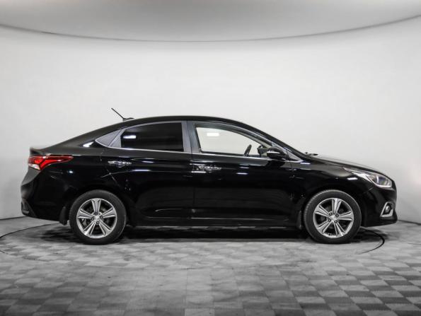 Hyundai Solaris II с пробегом 2018 года, цена 1 450 000 рублей, 162415 км, седан, Автокод Объявления