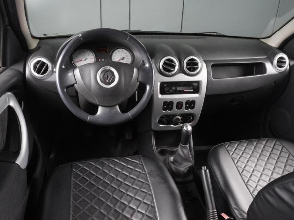 Renault Sandero I с пробегом 2011 года, цена 685 000 рублей, 133449 км, хэтчбек, Автокод Объявления