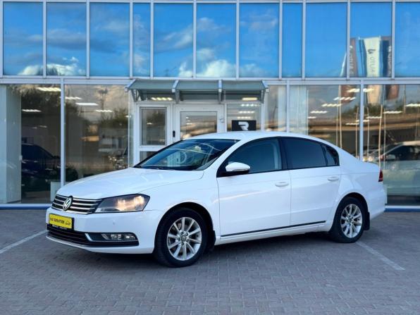 Volkswagen Passat B7 с пробегом 2011 года, цена 858 000 рублей, 171110 км, седан, Автокод Объявления