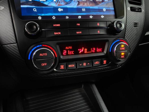 Kia Cerato III Рестайлинг (Classic) с пробегом 2019 года, цена 1 345 000 рублей, 133675 км, седан, Автокод Объявления