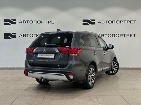 Mitsubishi Outlander III Рестайлинг 3 с пробегом 2021 года, цена 2 049 000 рублей, 180260 км, внедорожник, Автокод Объявления