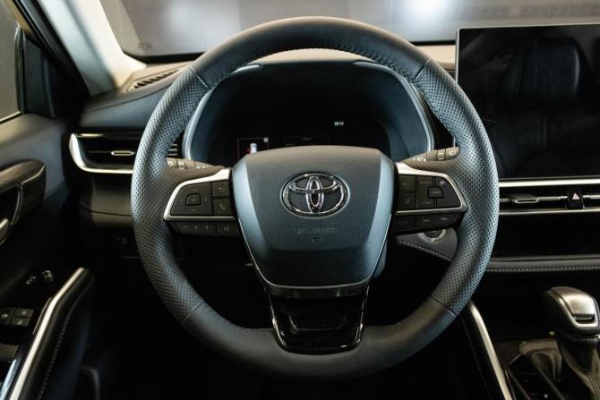 Toyota Highlander IV (XU70) с пробегом 2026 года, цена 5 399 000 рублей, 57 км, внедорожник, Автокод Объявления