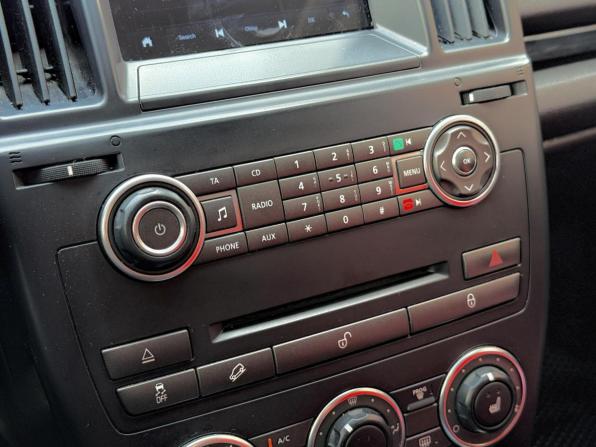 Land Rover Freelander II Рестайлинг 2 с пробегом 2013 года, цена 1 520 000 рублей, 245545 км, внедорожник, Автокод Объявления
