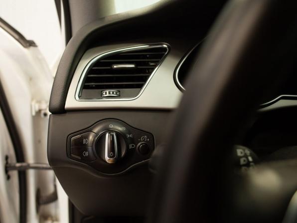 Audi A4 IV (B8) Рестайлинг с пробегом 2012 года, цена 1 170 000 рублей, 172352 км, седан, Автокод Объявления