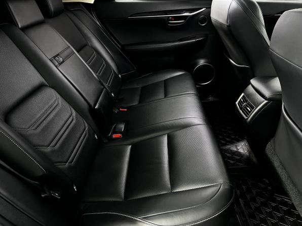 Lexus NX I с пробегом 2015 года, цена 2 490 000 рублей, 180000 км, внедорожник, Автокод Объявления