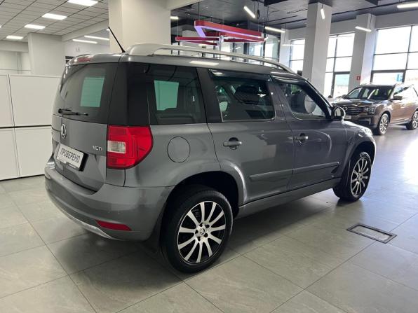 Skoda Yeti I Рестайлинг с пробегом 2015 года, цена 1 220 000 рублей, 191912 км, внедорожник, Автокод Объявления