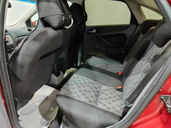Ford Focus II Рестайлинг с пробегом 2008 года, цена 390 000 рублей, 211000 км, седан, Автокод Объявления