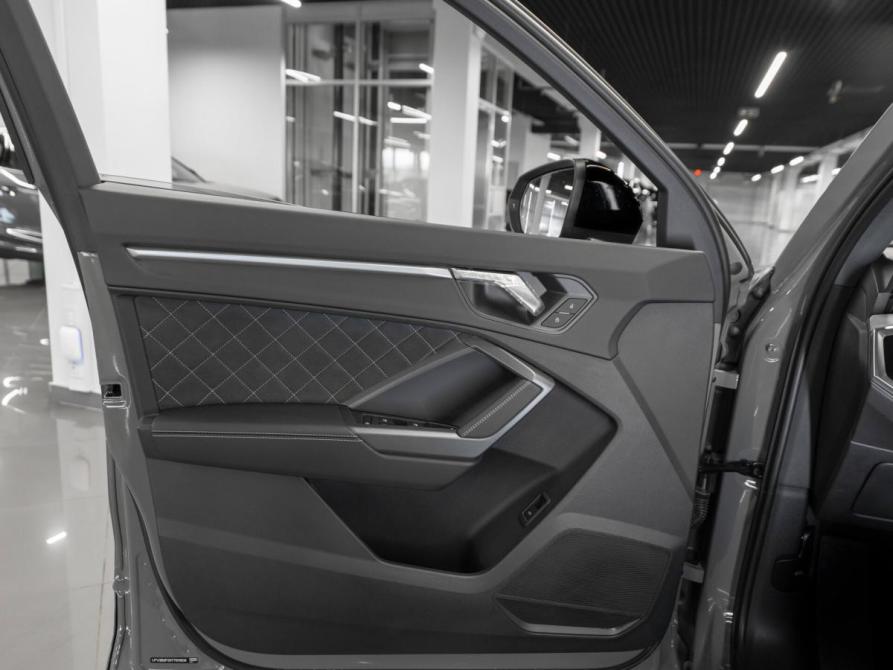 Audi Q3 II (F3) Москва  - изображение 19