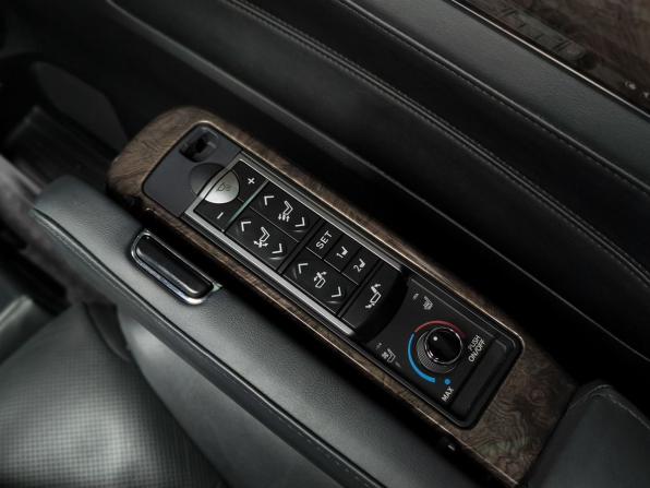 Toyota Alphard III Рестайлинг с пробегом 2021 года, цена 4 900 000 рублей, 157004 км, минивэн, Автокод Объявления