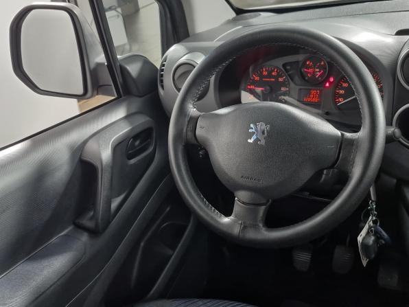 Peugeot Partner II с пробегом 2009 года, цена 415 000 рублей, 328580 км, минивэн, Автокод Объявления