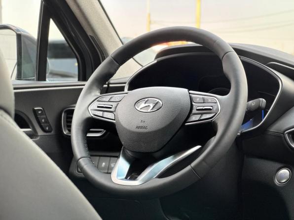 Hyundai Santa Fe IV с пробегом 2019 года, цена 3 800 000 рублей, 14124 км, внедорожник, Автокод Объявления