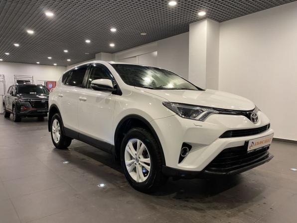 Toyota RAV4 IV (XA40) Рестайлинг
