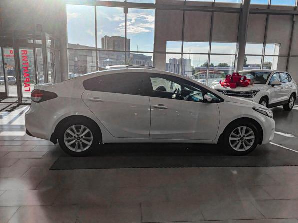 Kia Cerato III Рестайлинг (Classic) с пробегом 2017 года, цена 1 528 000 рублей, 137204 км, седан, Автокод Объявления