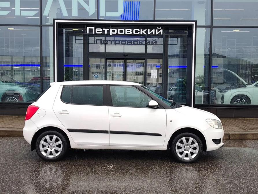 Skoda Fabia II Рестайлинг Санкт-Петербург  - изображение 5