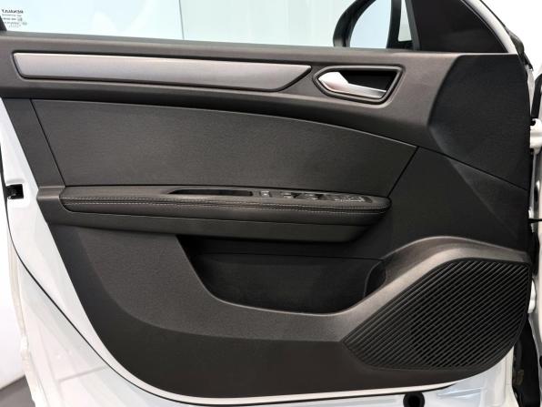 Renault Arkana I с пробегом 2020 года, цена 1 430 000 рублей, 57602 км, внедорожник, Автокод Объявления