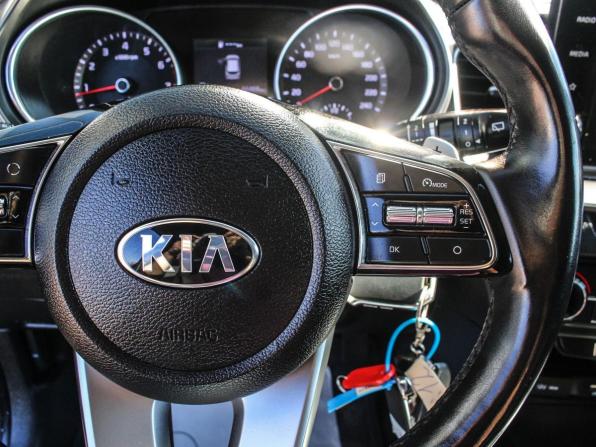 Kia Ceed III с пробегом 2021 года, цена 1 999 000 рублей, 66450 км, универсал, Автокод Объявления