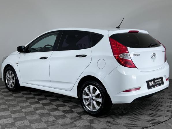 Hyundai Solaris I Рестайлинг с пробегом 2014 года, цена 1 050 000 рублей, 69624 км, хэтчбек, Автокод Объявления