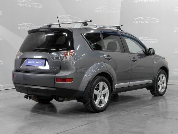 Mitsubishi Outlander II с пробегом 2007 года, цена 1 050 000 рублей, 300200 км, внедорожник, Автокод Объявления