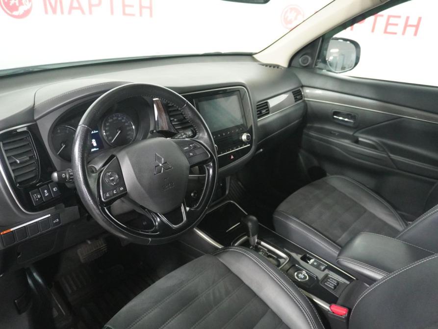 Mitsubishi Outlander III Рестайлинг 3 Вологда  - изображение 9