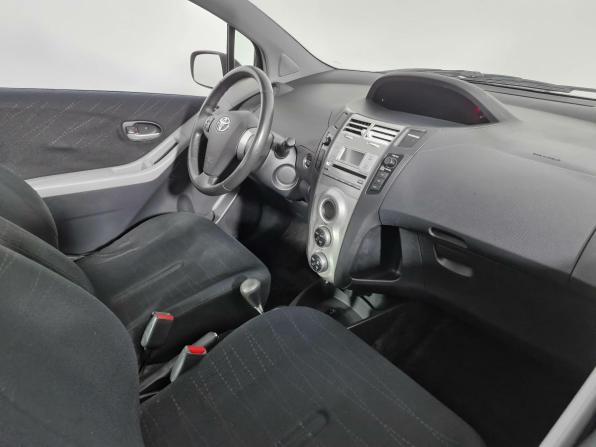 Toyota Yaris II с пробегом 2008 года, цена 499 000 рублей, 138475 км, хэтчбек, Автокод Объявления