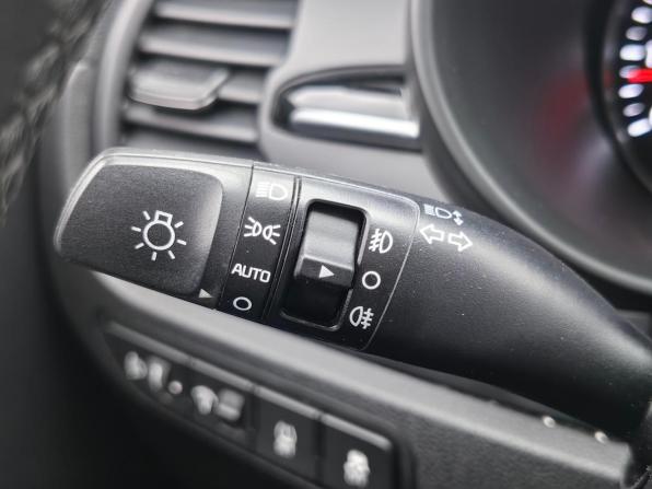 Kia Rio IV с пробегом 2018 года, цена 1 399 000 рублей, 126224 км, хэтчбек, Автокод Объявления