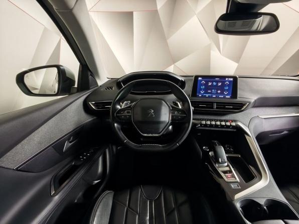 Peugeot 3008 II с пробегом 2019 года, цена 1 700 000 рублей, 122924 км, внедорожник, Автокод Объявления