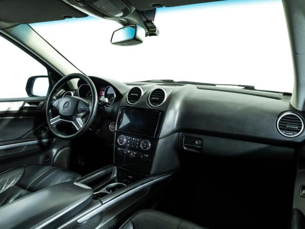 Mercedes-Benz M-Класс II (W164) Рестайлинг с пробегом 2010 года, цена 1 299 585 рублей, 252230 км, внедорожник, Автокод Объявления