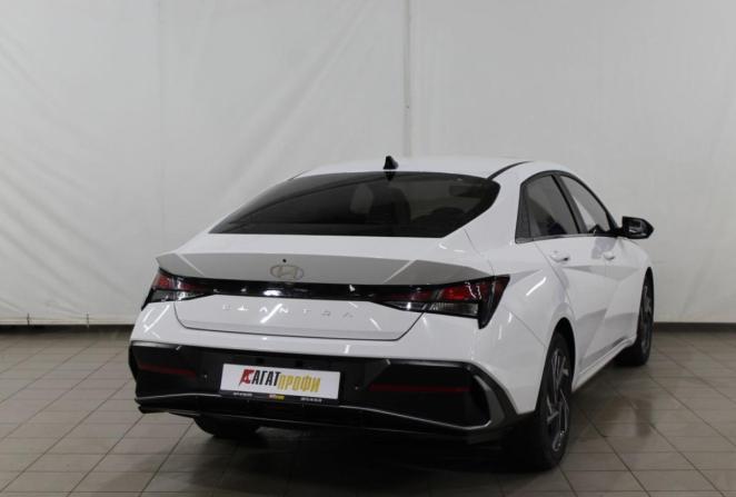 Hyundai Elantra VII (CN7) Рестайлинг с пробегом 2023 года, цена 2 195 000 рублей, 25180 км, седан, Автокод Объявления