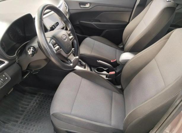 Hyundai Solaris II с пробегом 2019 года, цена 1 300 941 рубль, 155343 км, седан, Автокод Объявления
