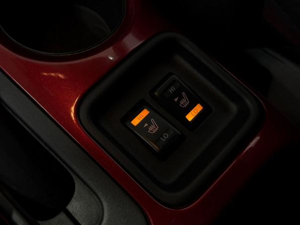 Nissan Juke I с пробегом 2012 года, цена 1 220 000 рублей, 105000 км, внедорожник, Автокод Объявления