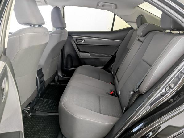 Toyota Corolla XI (E160 E170 E180) Рестайлинг 1 с пробегом 2018 года, цена 1 945 000 рублей, 49594 км, седан, Автокод Объявления