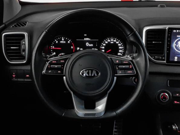 Kia Sportage IV Рестайлинг с пробегом 2020 года, цена 2 920 000 рублей, 84938 км, внедорожник, Автокод Объявления