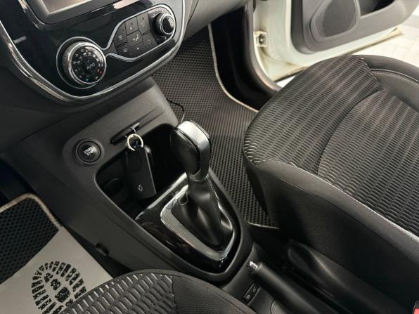 Renault Kaptur I с пробегом 2016 года, цена 1 267 000 рублей, 208441 км, внедорожник, Автокод Объявления