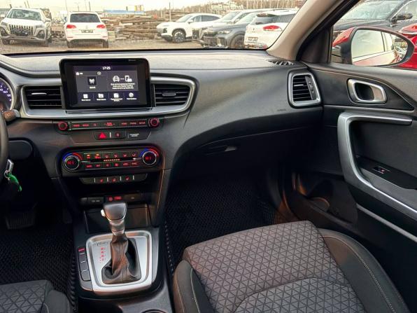 Kia Ceed III с пробегом 2018 года, цена 1 365 000 рублей, 163000 км, хэтчбек, Автокод Объявления