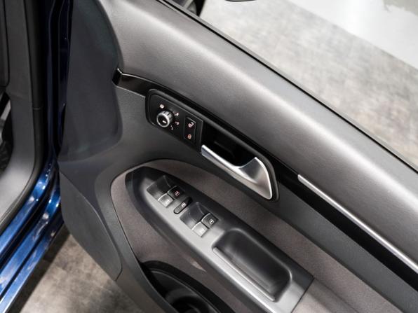 Volkswagen Touran I Рестайлинг 2 с пробегом 2014 года, цена 1 090 000 рублей, 80600 км, компактвэн, Автокод Объявления