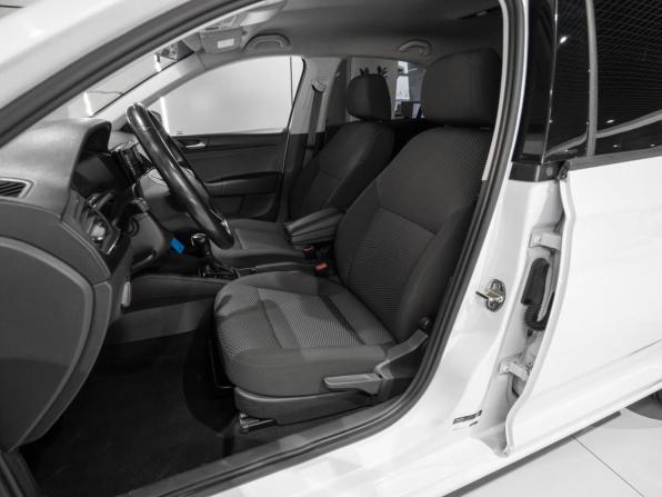 Volkswagen Polo VI с пробегом 2021 года, цена 1 275 000 рублей, 150631 км, лифтбек, Автокод Объявления