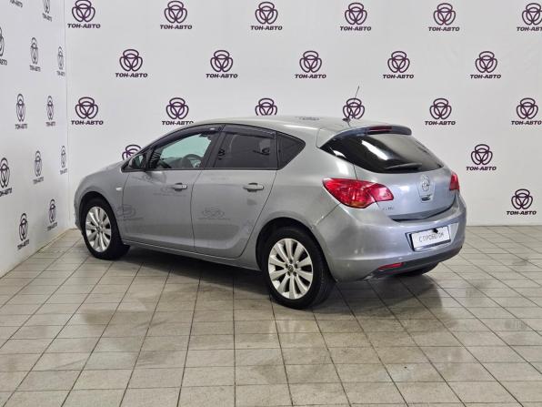 Opel Astra J с пробегом 2010 года, цена 481 000 рублей, 233462 км, хэтчбек, Автокод Объявления